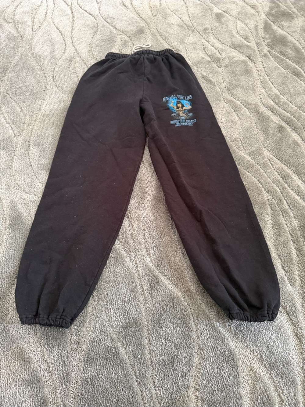 Boys lie black Sweatpants with Graphic small